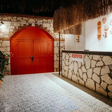 Talles Comfort Hotel Çeşme